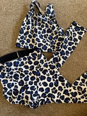 Adam Selman Sport Set